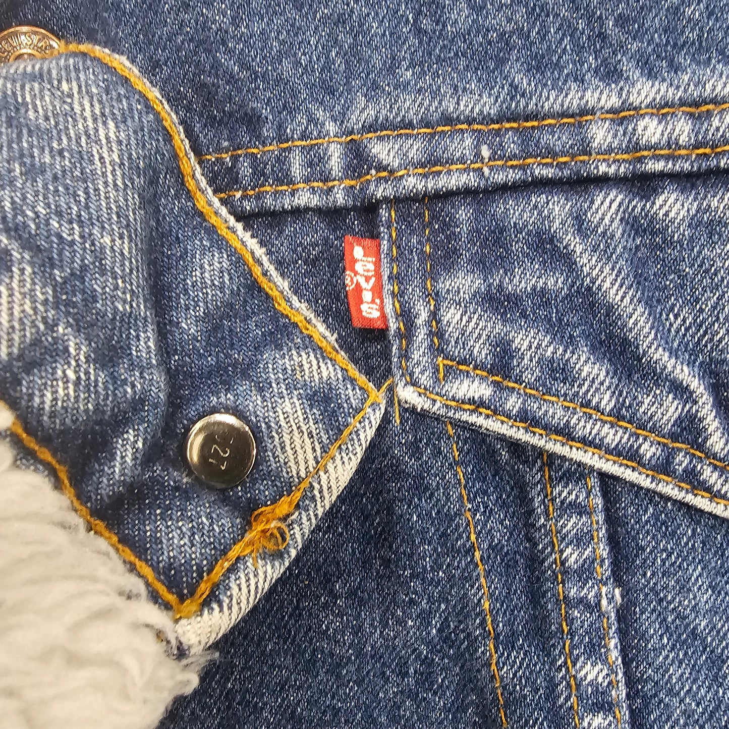 80's Levi's Trucker Denim Vest Sherpa Lined