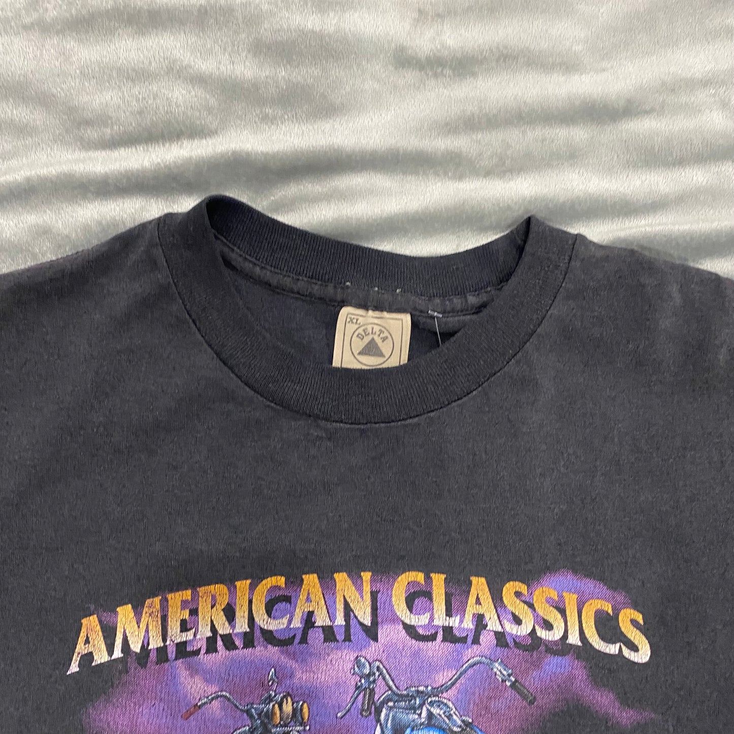VINTAGE 90'S HARLEY DAVIDSON "AMERICAN CLASSICS 3D EMBLEM TSHIRT SIZE XL